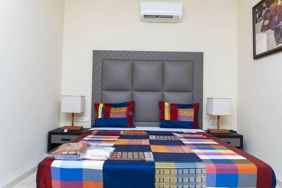 דקר Hotel Bachou מראה חיצוני תמונה
